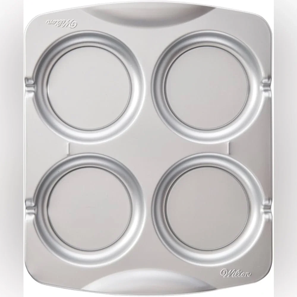 NWT Wilton 4 Cookie Pops Pan